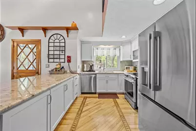 90 Kingman St, Taunton, MA 02718 - Photo 5