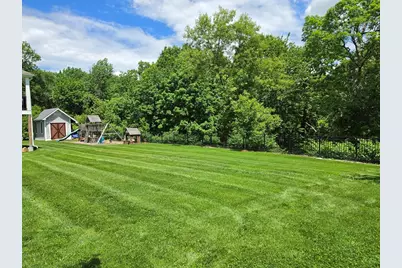 8 Blue Jay Ln, Ashland, MA 01721 - Photo 5