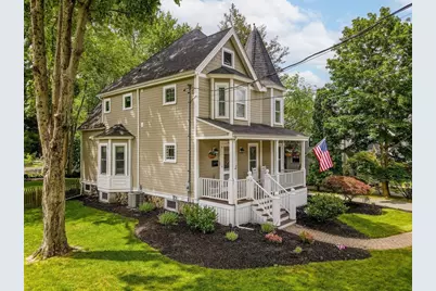84 King Street, Reading, MA 01867 - Photo 3
