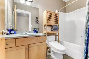 21 Park St, Somerville, MA 02143 - Photo 17