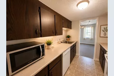 39 Christopher Dr #G, Stoughton, MA 02072 - Photo 5