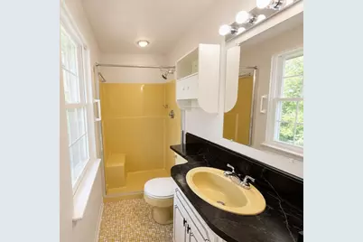 39 Christopher Dr #G, Stoughton, MA 02072 - Photo 9