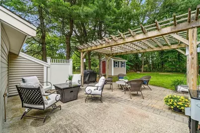 18 Gleason Rd, Reading, MA 01867 - Photo 5
