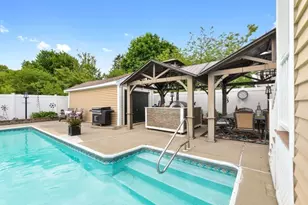16 Adams St, Danvers, MA 01923 - Photo 31