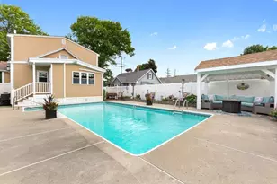 16 Adams St, Danvers, MA 01923 - Photo 27