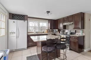 563 Pine St, Weymouth, MA 02190 - Photo 5