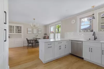 72 Clyde St #1, Newton, MA 02460 - Photo 7