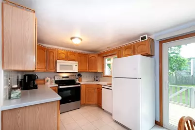20 Cleverly St #A4, Abington, MA 02351 - Photo 3
