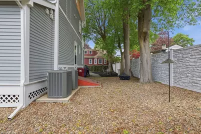 33 Brunswick Park #2, Melrose, MA 02176 - Photo 31