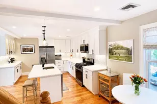 33 Brunswick Park, Melrose, MA 02176 - Photo 5