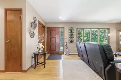 152 Lake St, Middleton, MA 01949 - Photo 5