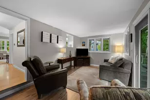 848 Wachusett St, Holden, MA 01520 - Photo 9