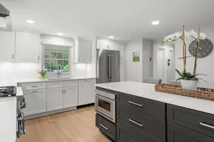 21 Madison Rd, Wellesley, MA 02481 - Photo 3