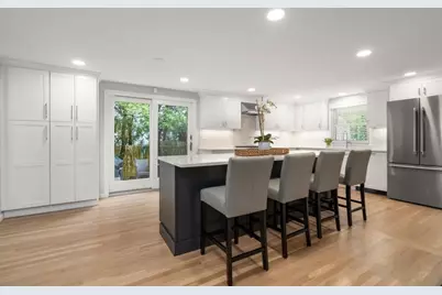 21 Madison Rd, Wellesley, MA 02481 - Photo 5