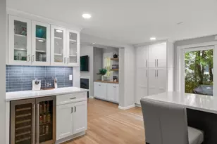 21 Madison Rd, Wellesley, MA 02481 - Photo 7