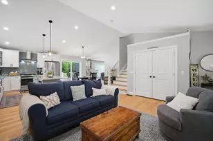75 Kendall St, Granby, MA 01033 - Photo 9