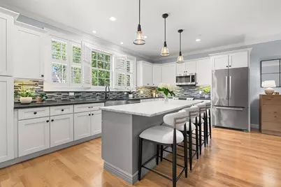 172 State St #2, Newburyport, MA 01950 - Photo 5