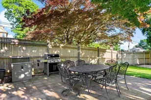 1984 Robeson St, Fall River, MA 02720 - Photo 15