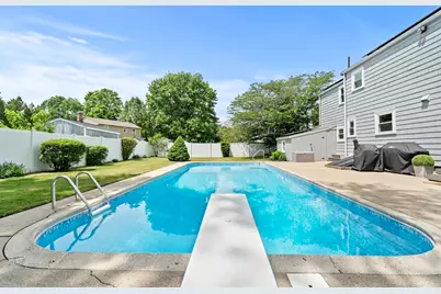 4 Sendick Rd, Woburn, MA 01801 - Photo 21