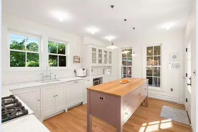 61 Larchwood Drive, Cambridge, MA 02138 - Photo 7