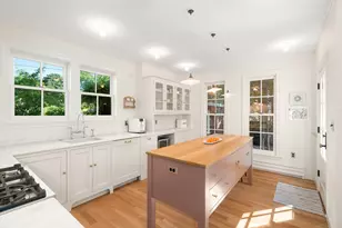 61 Larchwood Dr, Cambridge, MA 02138 - Photo 7