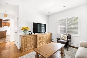 518 Newton St, Brookline, MA 02467 - Photo 35