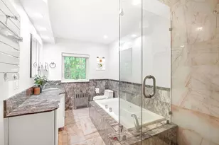 518 Newton St, Brookline, MA 02467 - Photo 29