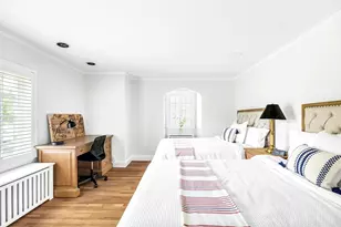 518 Newton St, Brookline, MA 02467 - Photo 25