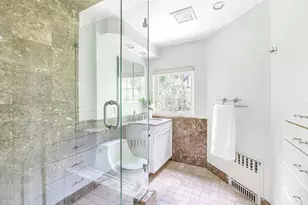 518 Newton St, Brookline, MA 02467 - Photo 31