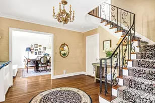518 Newton St, Brookline, MA 02467 - Photo 11