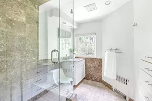 518 Newton St, Brookline, MA 02467 - Photo 31
