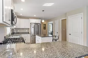 1016 Whipple Rd, Tewksbury, MA 01876 - Photo 21
