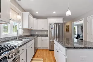1016 Whipple Rd, Tewksbury, MA 01876 - Photo 23