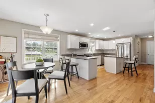 1016 Whipple Rd, Tewksbury, MA 01876 - Photo 15