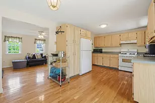 9 Paula Rd, Milford, MA 01757 - Photo 5