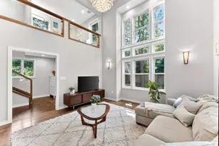142 Edinboro St, Newton, MA 02460 - Photo 3