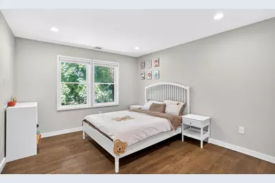142 Edinboro St, Newton, MA 02460 - Photo 29