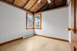 14 Vermont St, Salisbury, MA 01952 - Photo 9