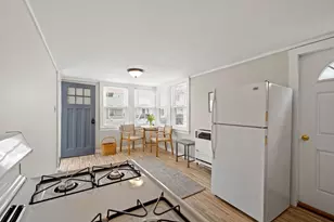 14 Vermont St, Salisbury, MA 01952 - Photo 7