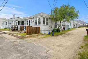 14 Vermont, Salisbury, MA 01952 - Photo 3
