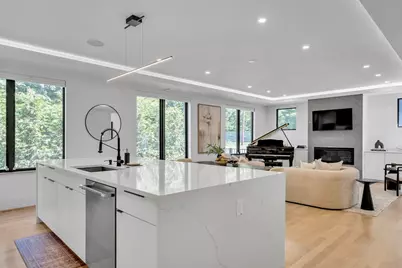 1242 Beacon St #1242, Newton, MA 02468 - Photo 3