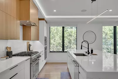 1242 Beacon St #1242, Newton, MA 02468 - Photo 5