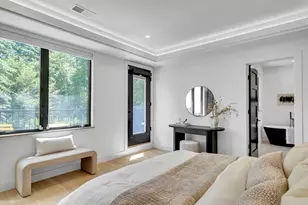 1242 Beacon St, Newton, MA 02468 - Photo 11