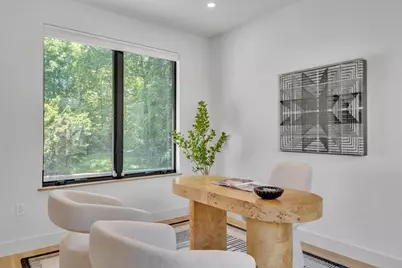1242 Beacon St #1242, Newton, MA 02468 - Photo 5