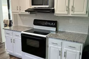 10 Crump St, Hudson, MA 01749 - Photo 9