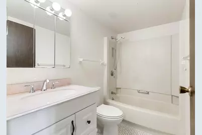 235 Winthrop St. #4405, Medford, MA 02155 - Photo 17