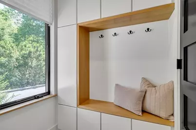 1242 Beacon St, Newton, MA 02468 - Photo 9