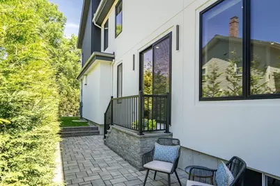 1242 Beacon St, Newton, MA 02468 - Photo 27
