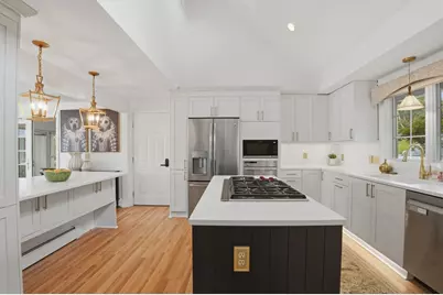18 Sunset Dr, Millbury, MA 01527 - Photo 7