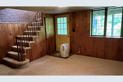 34 Leahey Ave, South Hadley, MA 01075 - Photo 35